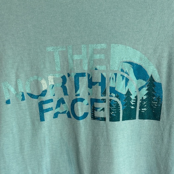 Super Soft The North Face Women’s Teal Graphic Tee - Picture 2 of 4